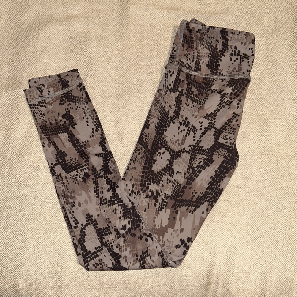leggings! barely worn